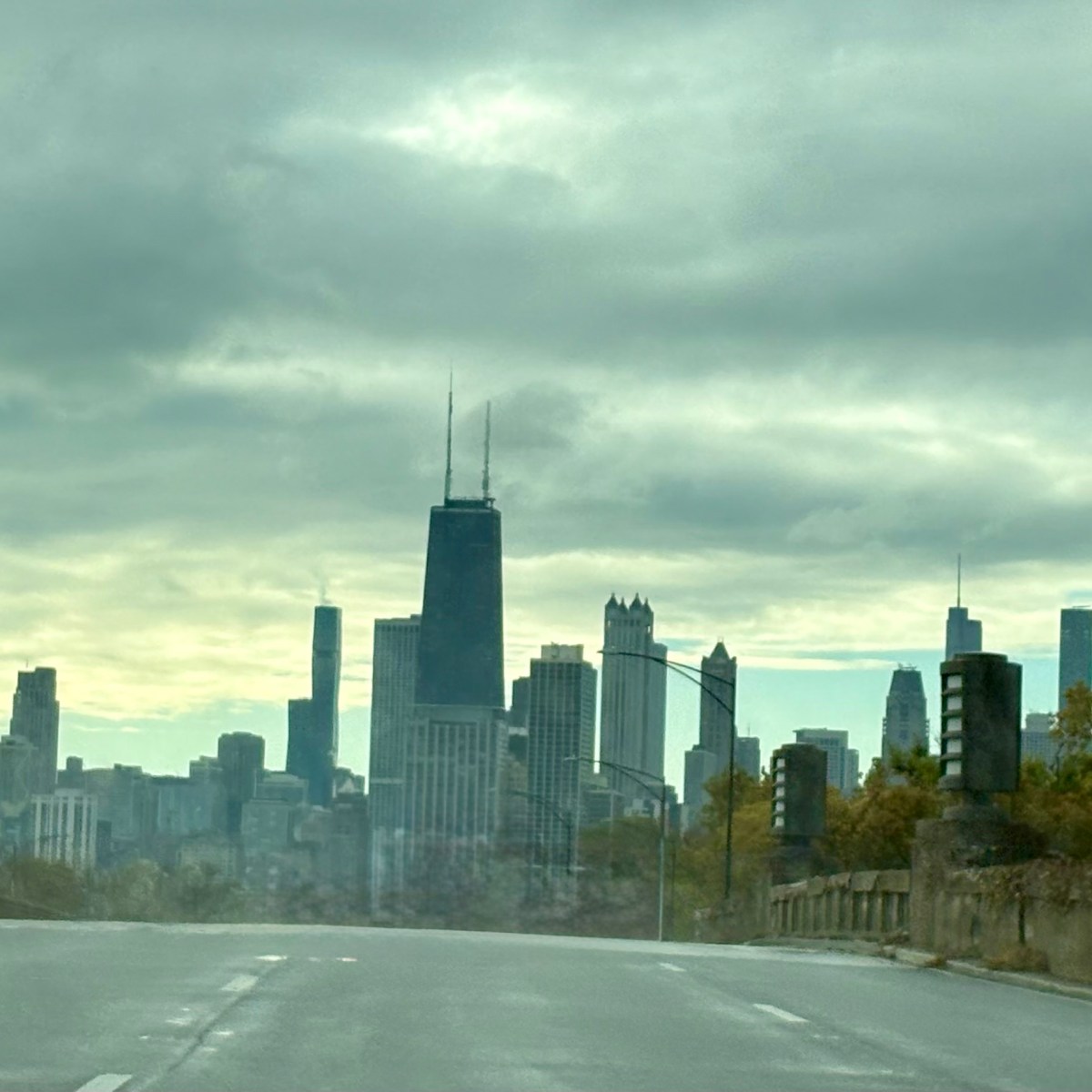 Chicago – Early morning&nbsp;skyline.